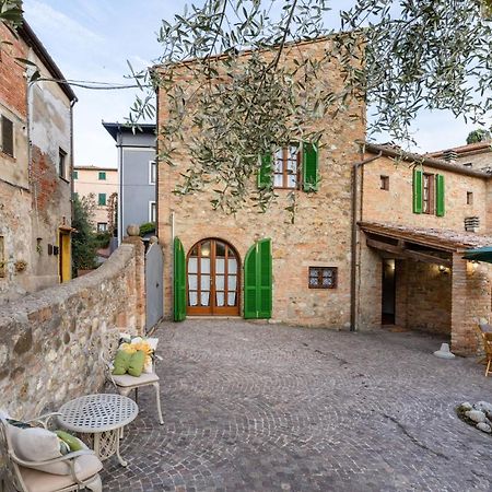 Lajatico Rentals - Casa Di Alice Nel Borgo Buitenkant foto