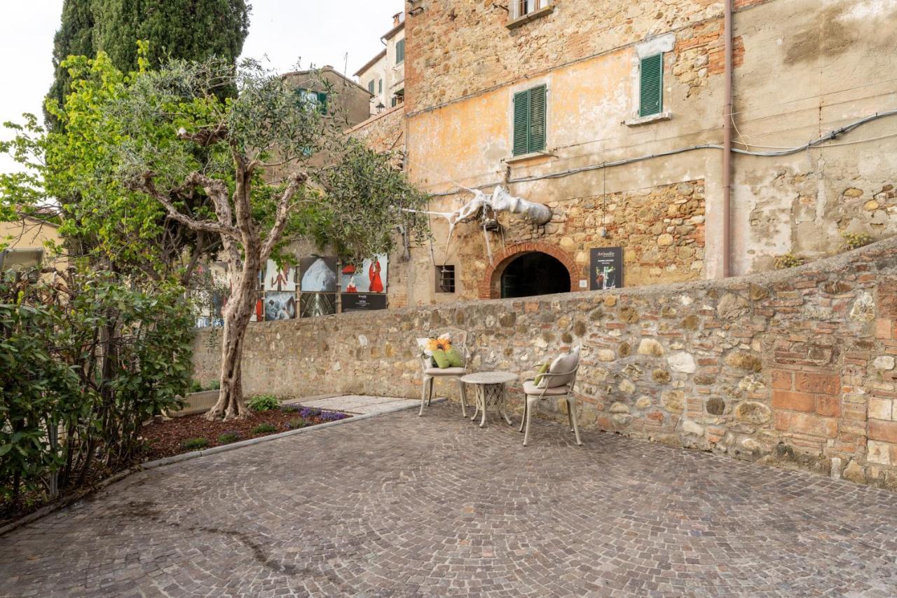 Lajatico Rentals - Casa Di Alice Nel Borgo Buitenkant foto