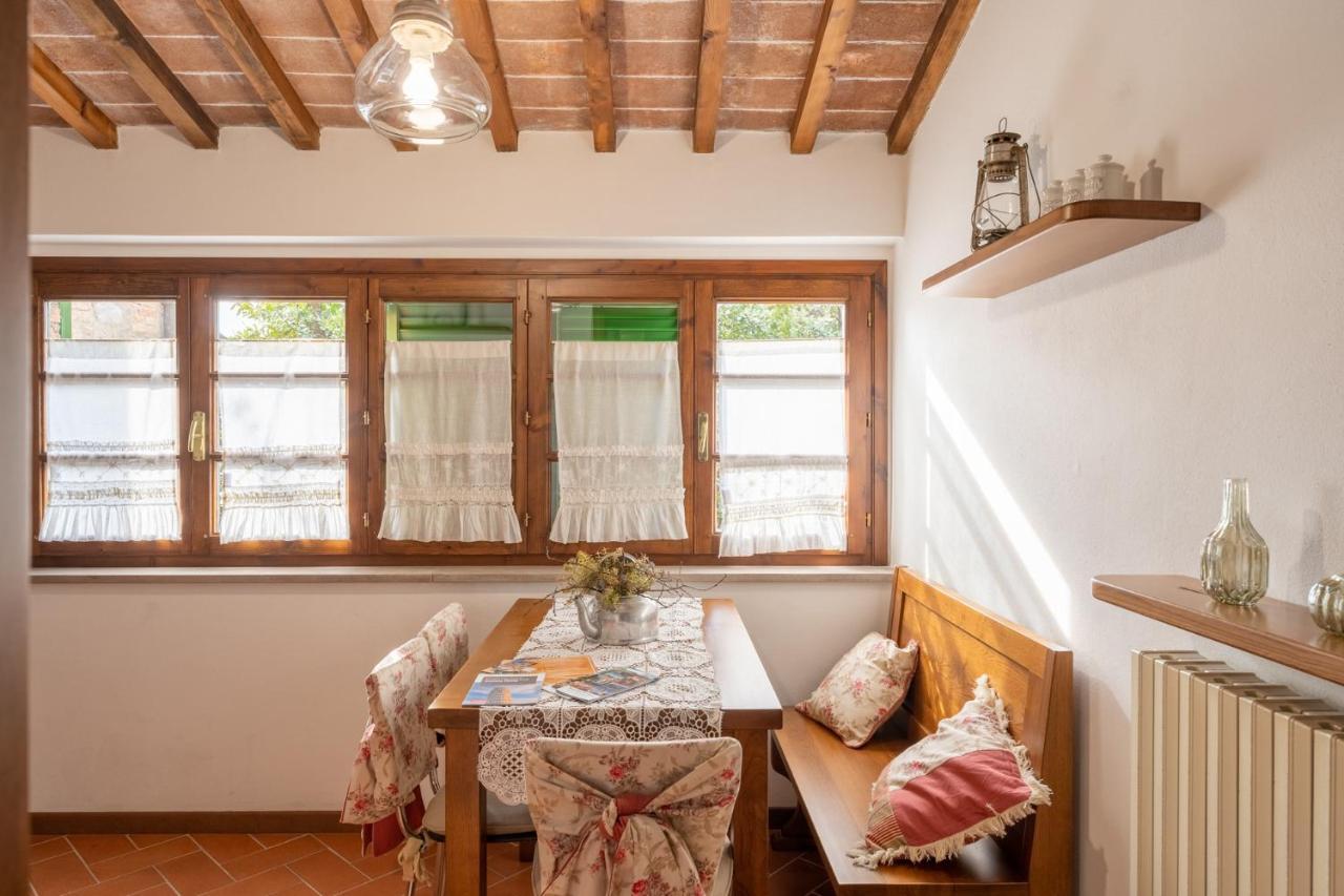 Lajatico Rentals - Casa Di Alice Nel Borgo Buitenkant foto