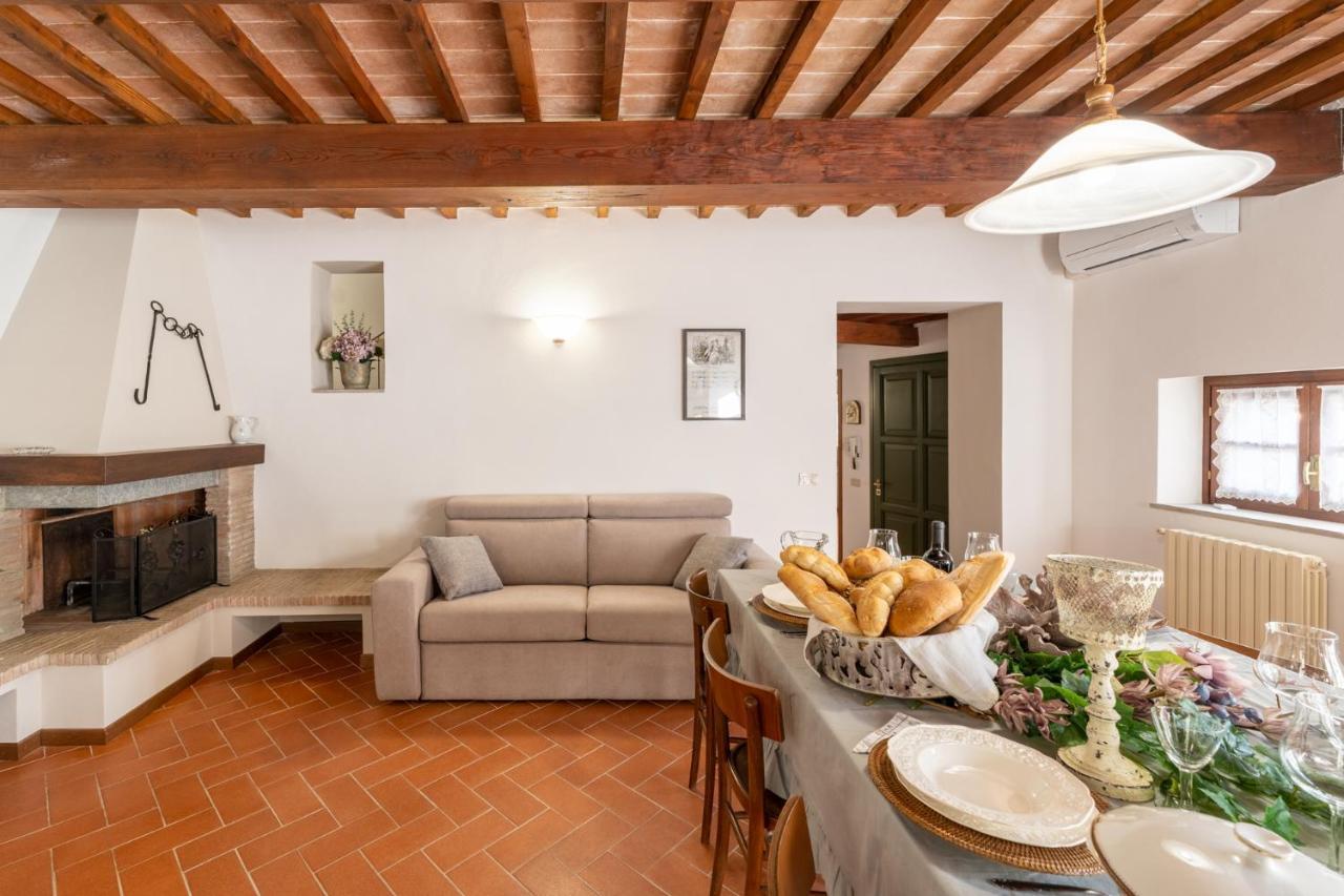 Lajatico Rentals - Casa Di Alice Nel Borgo Buitenkant foto