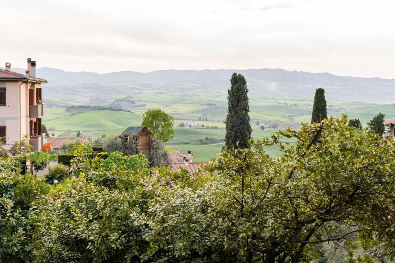 Lajatico Rentals - Casa Di Alice Nel Borgo Buitenkant foto